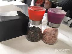 -马克西姆俄罗斯餐厅(通亚街店)