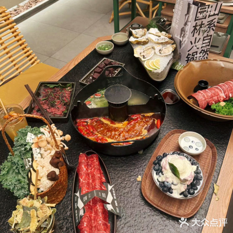 上海新晋排队王!山野火锅三出山来了!