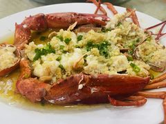 蒜蓉蒸龙虾-双月饭店·20年老字号(新村店)