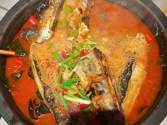 -鸣记脆皮烤鱼·海鲜烤鱼(三八广场店)