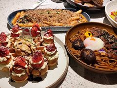 草莓忌廉华夫饼-BE BRIGHT KITCHEN(正佳广场店)