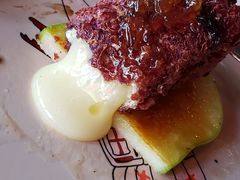 黑松露炸布里芝士配焦糖苹果-BROWNSTONE布朗石西班牙餐厅(富城店)