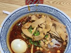 -魔都三兄弟酸辣粉·蘸卤炸串(虹桥万科店)