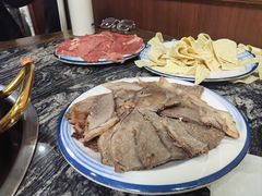 -乳仔牛牦牛汤锅 烤羊排(松潘古城店)