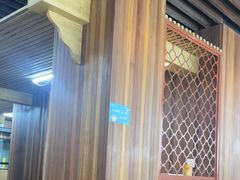 -亮亮面馆(经六路店)