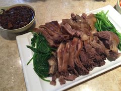 英子狗肉馆-英子补身汤(海兰路店)