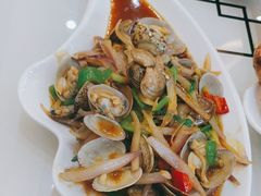 -覃记海鲜美食餐厅