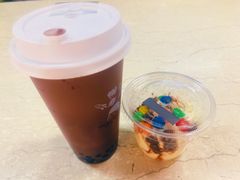 -喜茶(上海打浦桥日月光gelato lab+店)