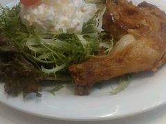 炸鸡肶沙律-澳门茶餐厅