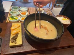 -银米·云南传统过桥米线(双廊黑金冠店)