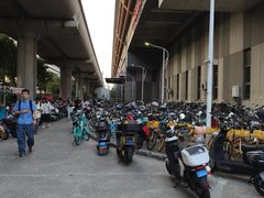 -秀沿路(地铁站)