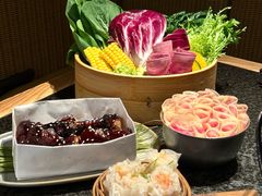 -三出山火锅(南京万象天地店)