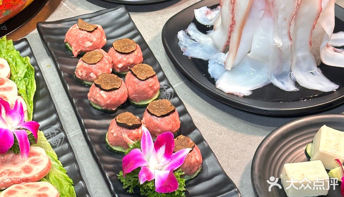 来新疆怎么能不吃沙棘火锅呢!!就在乌鲁木齐