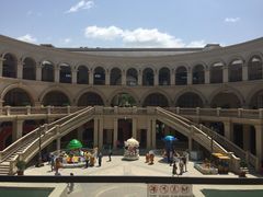 -王府井奥莱临潼小镇(临潼店)