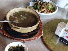 -鲤鱼塘农家山庄