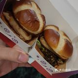 这家店上面的有点干 可能是稍微放久了些