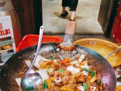 -富正毅三下锅·湘西韵味(天门山索道店)