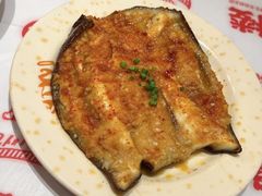 -肥肥虾庄·金牌油焖大虾(汉街SKP店)
