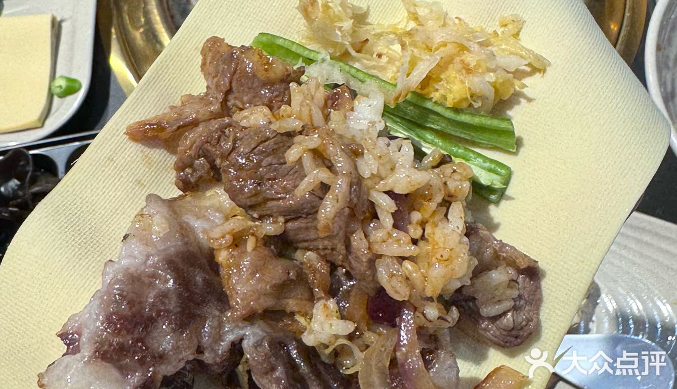 三街也有了！齐齐哈尔烤肉！连吃2天了🤤  真是羡慕三街的盆友