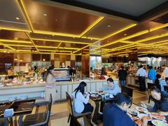 -大中华希尔顿酒店-念自助餐·嗨啤·小龙虾