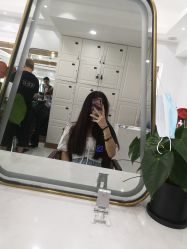 -镁连社·美联社