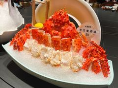 -雍容荟帝王蟹活龙虾展台自助(IFS黑金店)