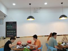 大堂-老何家后安粉·糟粕醋海鲜火锅(三亚湾椰梦长廊店)