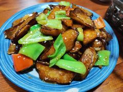 -六禾熏酱小酒馆·东北菜(海甸岛店)
