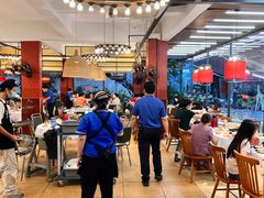 -刘姐啤酒鱼民族演艺餐厅(西街总店)