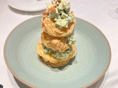牛油果三文鱼龙虾塔-食廬NOBLE(港汇店)