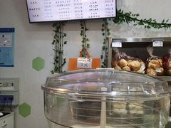 -白玉兰食品(中山公园龙之梦店)