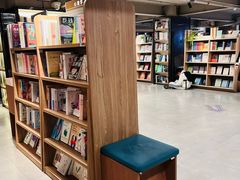 -新华书店(市民中心店)