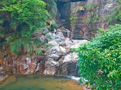 -庐山碧龙潭风景区