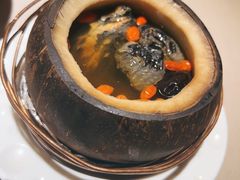 海椰皇炖乌鸡-尚一汤 广东炖汤(金桥国际店)