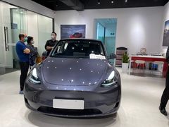 -TESLA 特斯拉(北京颐堤港体验店)