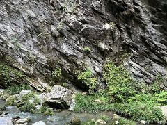 -龙水峡地缝景区