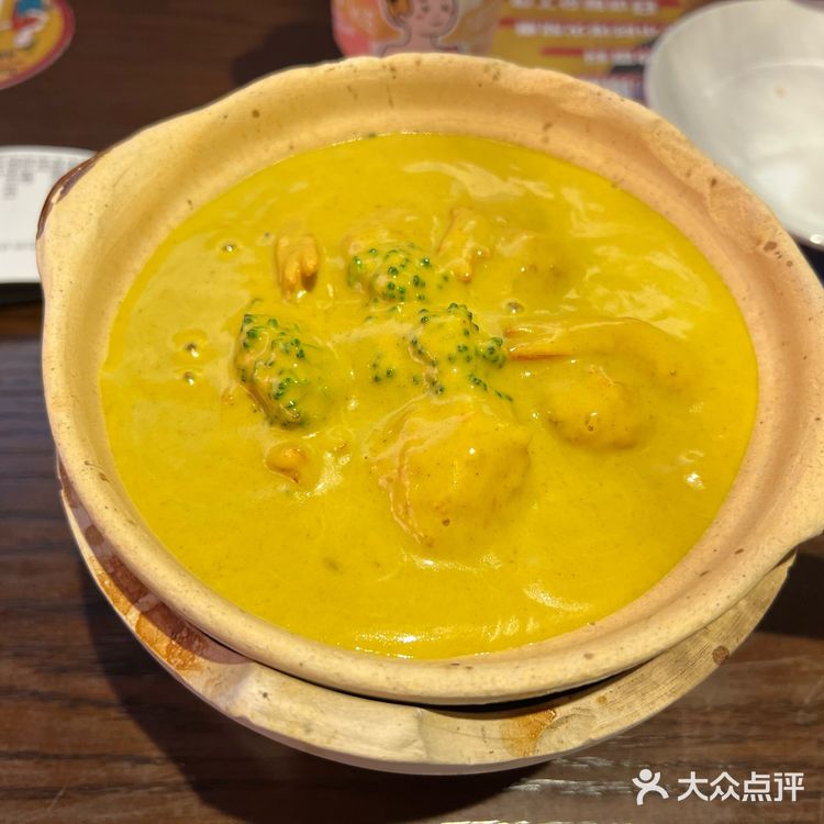 服务态度超好，果然是火爆魔都十年的泰国料理