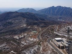 -定都峰