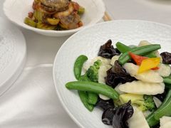 -品海楼·大连海胆锅贴馆(东港店)