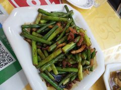 -月落乌啼餐馆
