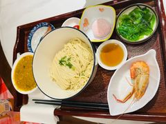 -百年老字号·观振兴蟹黄面·三虾面·苏式面(观前街富仁坊巷店)