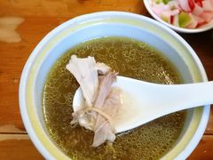 墨鱼炖鸡-玉滋補