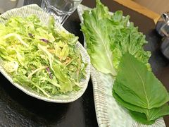 -臻牛烤肉