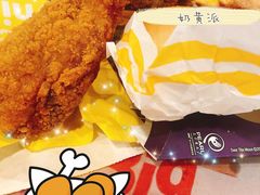 -麦当劳(轻轨曹杨路店)