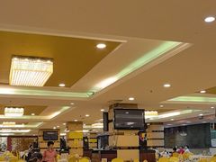 -御满江海鲜酒家(洛溪新城店)
