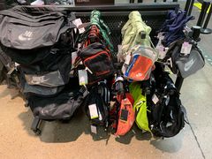 -NIKE上海青浦优选体验店