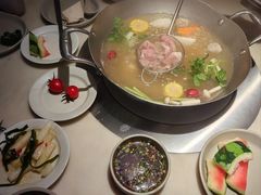 -左庭右院鲜牛肉火锅(浦江欢乐颂店)