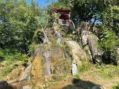 -沂蒙云瀑洞天景区