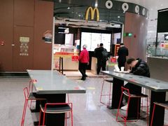 -麦当劳(北京大兴机场二层国内到达(安检外)店)