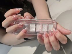 -丽心自助美甲美睫